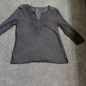 Ladies 3/4 sleeve top